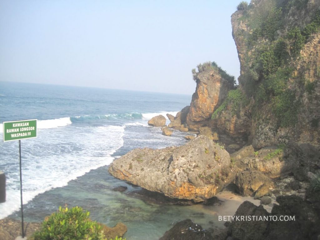 Pantai Ngobaran