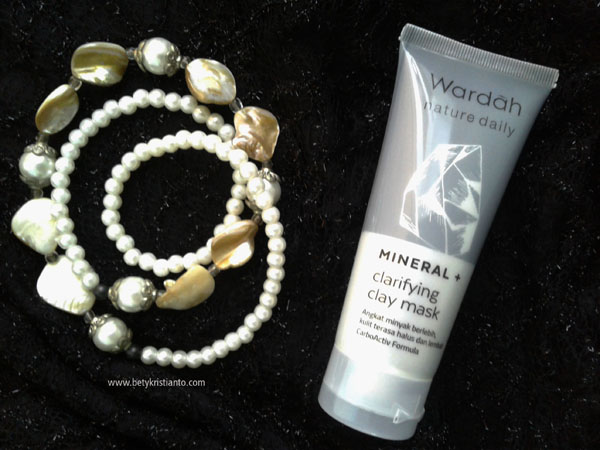 REVIEW Wardah mineral + clarifying mas