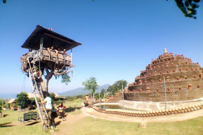 Rumah pohon desa Batu Dawa Karangasem