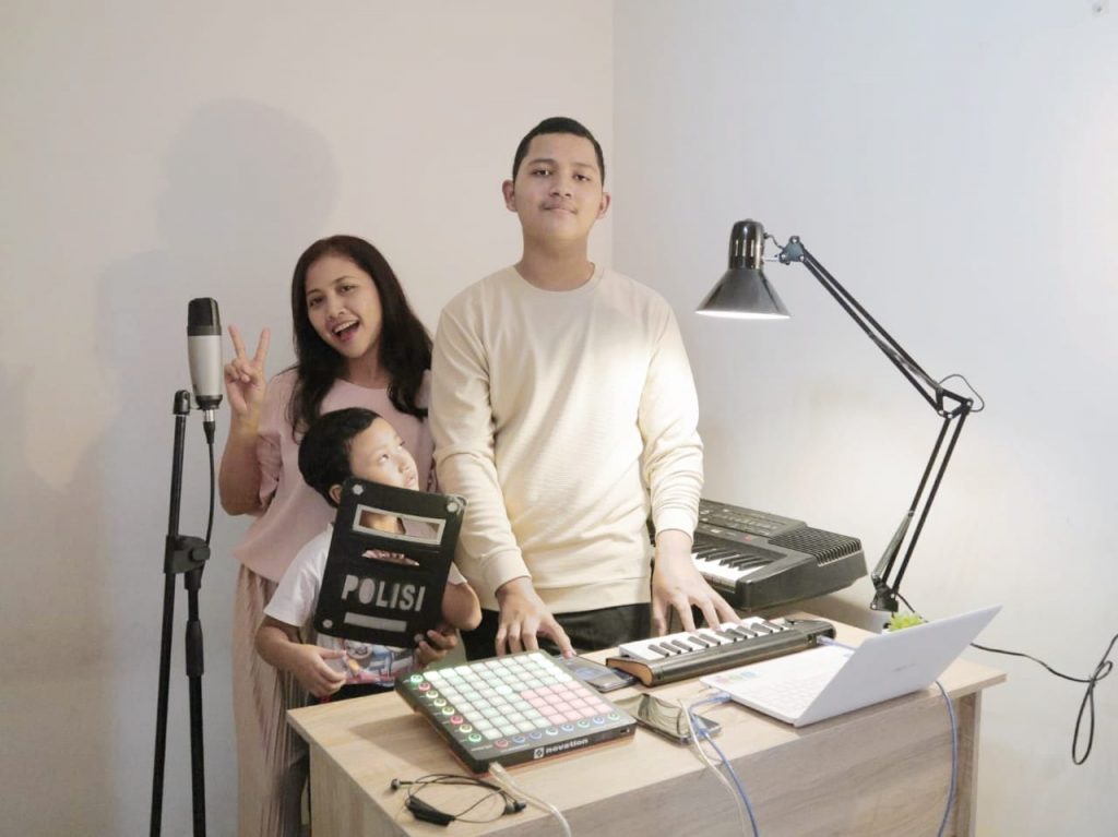 bety kristianto blogger tetap kreatif di tengah pandemi